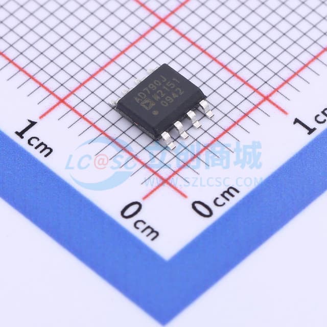 快速精密电压比较器AD790实物图