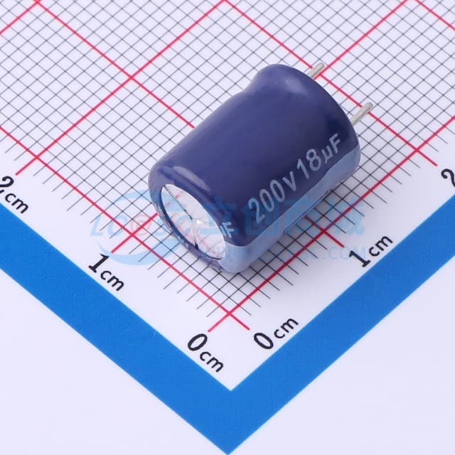 18uF ±20% 200V 切脚3-3.5MM实物图