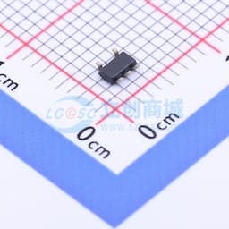 具有低噪声和使能功能的 200mA、低 IQ、低压降稳压器缩略图