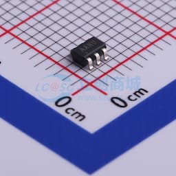 12V、超低IQ、低压差线性稳压器，带有POK缩略图