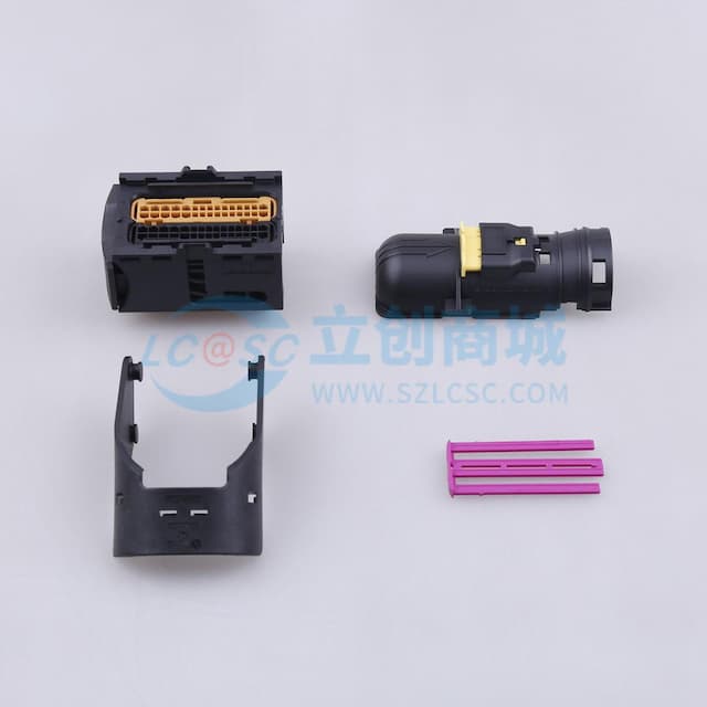 四件套 连接器外壳及套件实物图