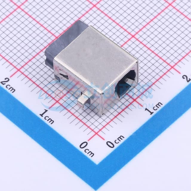 DC电源插座 内径:2mm 外径:5.8mm实物图