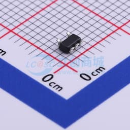 具有主动输出放电和使能功能的 150mA、低压降稳压器缩略图