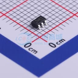 具有主动输出放电和使能功能的 150mA、低压降稳压器缩略图