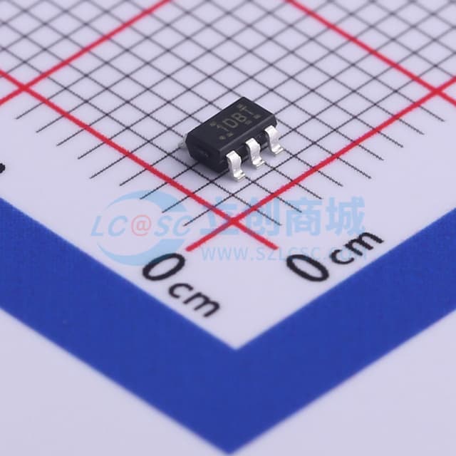具有使能功能的 300mA、低 IQ、低压降稳压器实物图