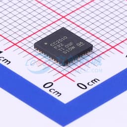 具备MCU、存储器、2.4 GHz射频收发器和USB控制器的低功耗片上系统（SoC）缩略图