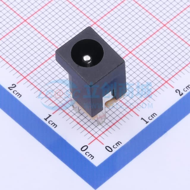 DC电源插座 内径:2mm 外径:6.3mm实物图