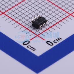 12V、超低IQ、低压差线性稳压器，带有POK缩略图