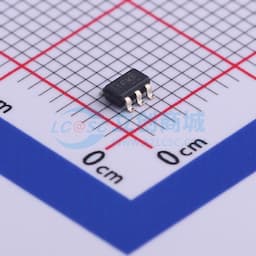 具有使能功能的 1A、低 IQ、高精度、低压降稳压器缩略图
