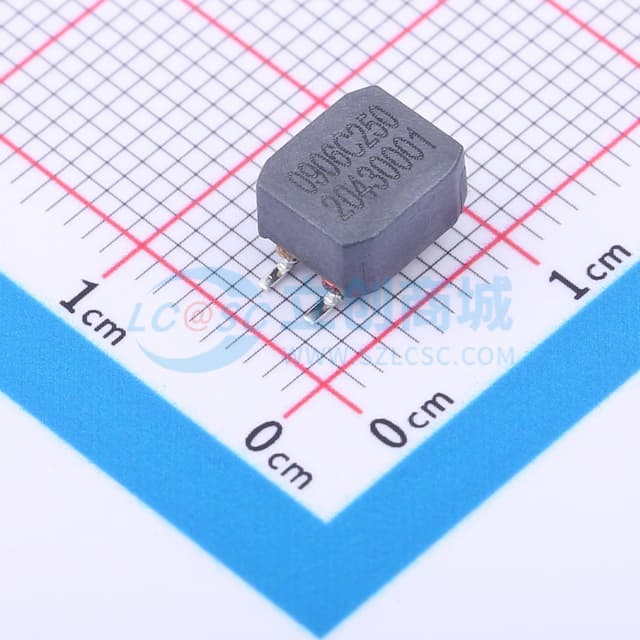 两路 贴片共模滤波器实物图