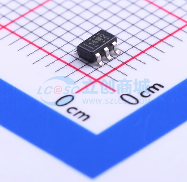 适用于成本敏感型系统的低功耗、轨到轨输入/输出、1MHz 运算放大器实物图