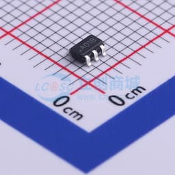 小型CMOS运算放大器，具有轨到轨输入和输出缩略图