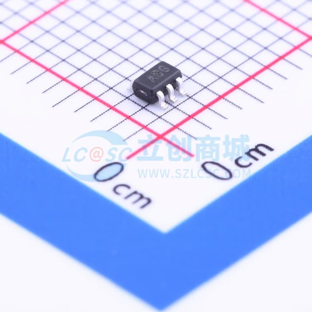 低压 2.8Ω SPDT模拟开关实物图