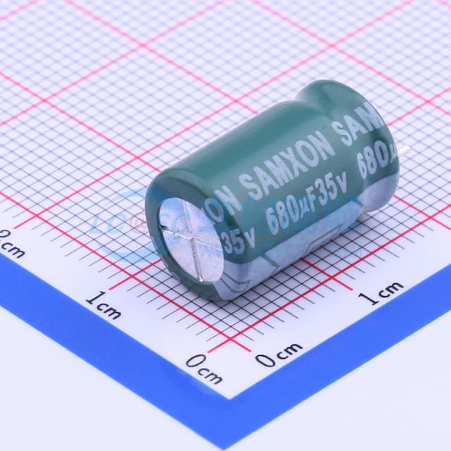 680uF ±20% 35V 【引线】实物图