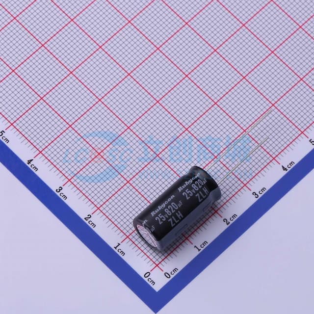 820uF ±20% 25V实物图
