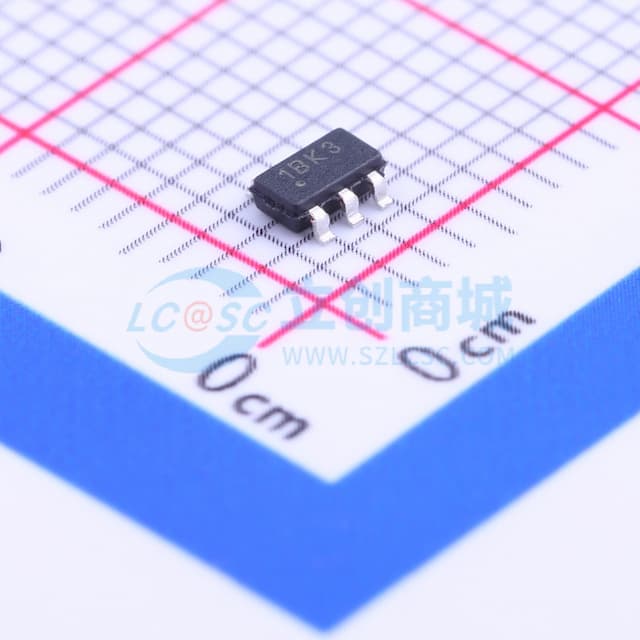 1Kbit低电压串行EEPROM，支持128x8或64x16组织结构，工业级温度范围实物图