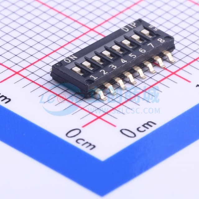 8位 包含引脚总宽度6.7mm 贴片实物图