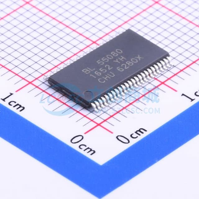 电压2.5V~5.5V 配置35x8bit的LCD驱动实物图