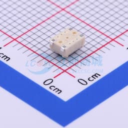 4.2*3.2*2.5mm 立贴 轻触开关缩略图