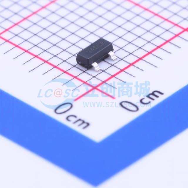 3引脚微处理器复位电路实物图