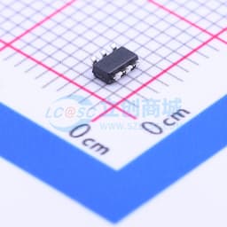 1Kbit低电压串行EEPROM，支持128x8或64x16组织结构，工业级温度范围缩略图