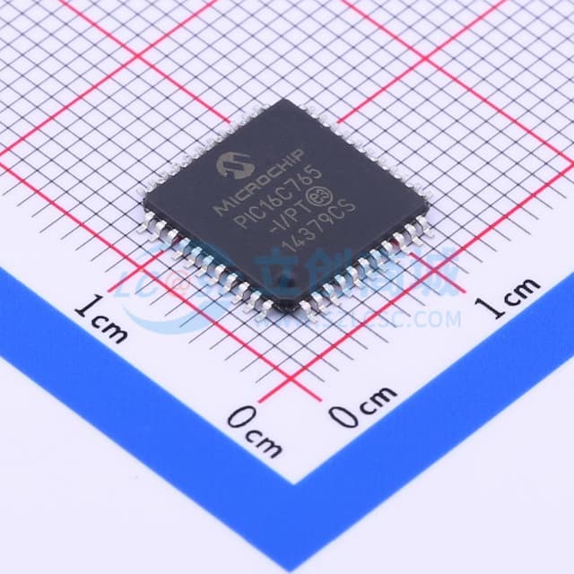 PIC16C765-I/PT实物图