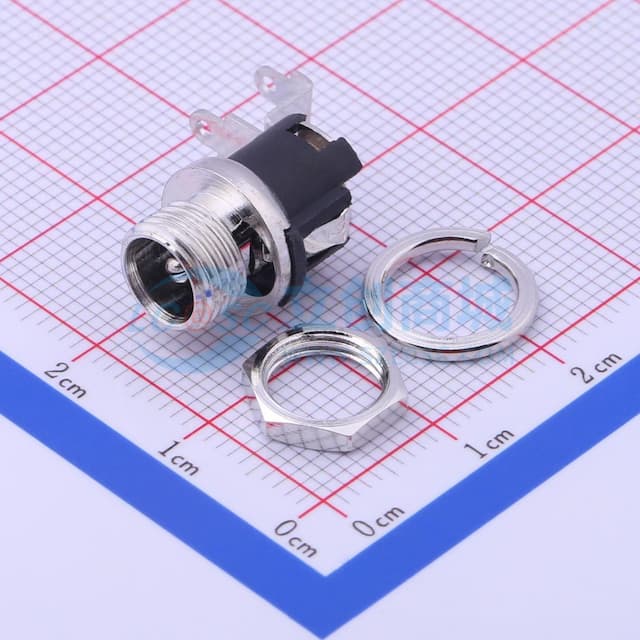 3件套 DC电源插座 内径:2mm 外径:5.7mm实物图