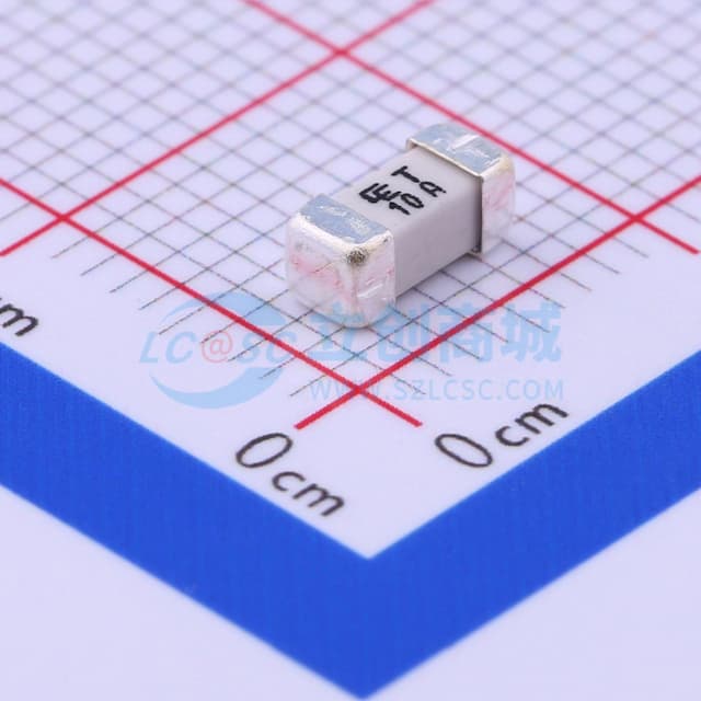 停产 贴片式陶瓷保险丝实物图