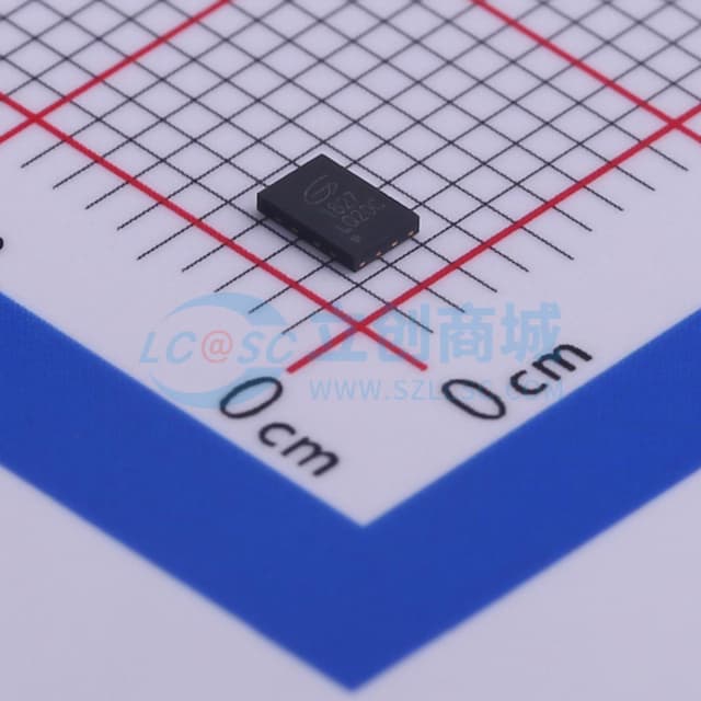 GD25LQ20CEIGR实物图