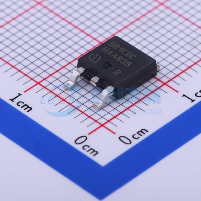 IPD90R1K2C3实物图