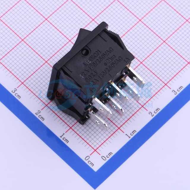 跷板开关DPDT 21x24mm 【插件】实物图