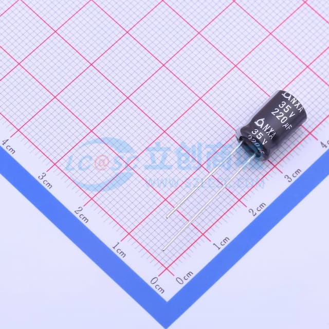 220uF ±20% 35V 【插件】实物图