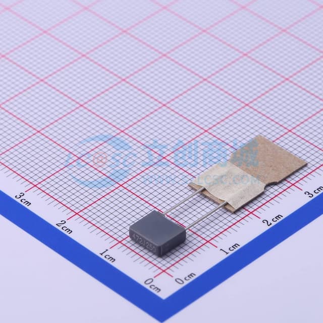 4.7nF ±5% 250V 【薄膜】实物图