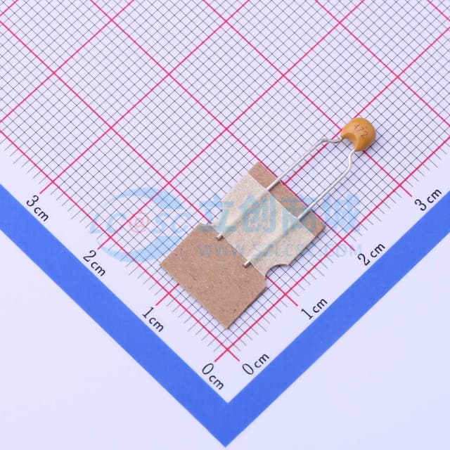 4.7nF ±10% 50V 【直插】实物图