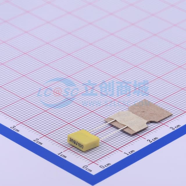 3.9nF ±5% 100V 【薄膜】实物图