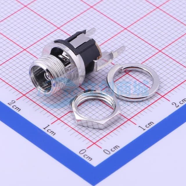 三件套 DC电源插座 内径:2mm 外径:5.6mm实物图