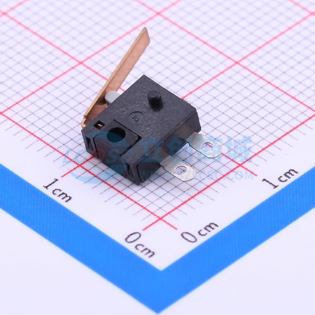 8*3.2*9.5mm 插件微动开关 【插件】实物图