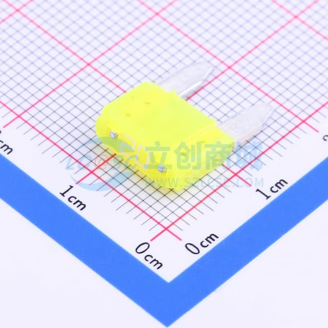 32V刀片式保险丝实物图