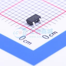 高精度低功耗小封装电压检测芯片缩略图