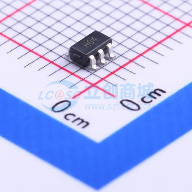 2.7 V, 800 uA, 80 MHz 轨到轨 I/O 放大器实物图