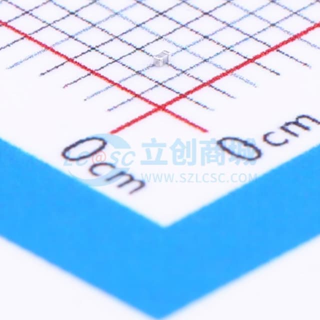 ±0.1pF 4.7pF 50V实物图