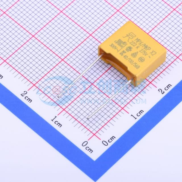 等级:X2 2200pF ±10% 275V【插件】实物图