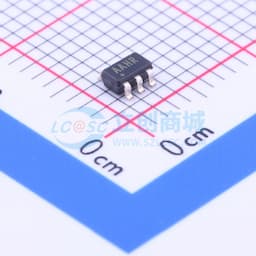 12V、超低IQ、低压差线性稳压器，带有POK缩略图