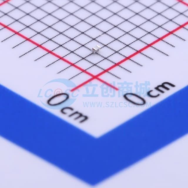 ±0.1pF 0.6pF 50V实物图