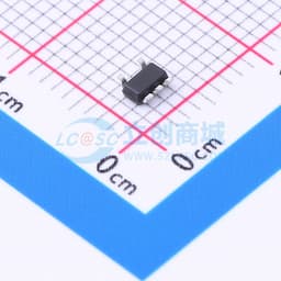 具有使能功能的 200mA、18V、超低 IQ、低压降 (LDO) 稳压器缩略图