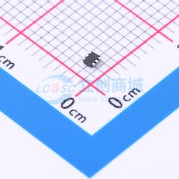 采用SOT563封装的4.3V至17V输入、2A FCCM模式同步降压转换器缩略图