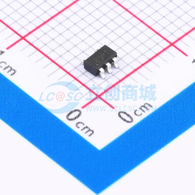 具有使能功能的 200mA、毫微功耗 IQ (200nA)、低压降 (LDO) 稳压器实物图