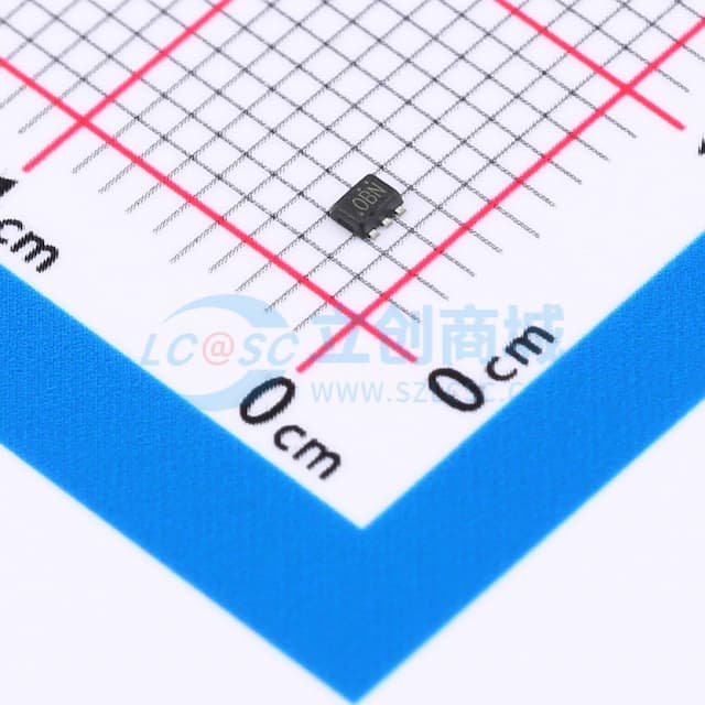 采用超薄SOT-563封装的6V、1A ACOT降压转换器实物图