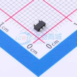 具有使能功能的汽车类 300mA、低 IQ、低压降稳压器缩略图
