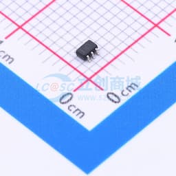 符合AEC-Q100标准且具有皮安级IB和使能引脚的40V、双向、超精密电流感测放大器缩略图